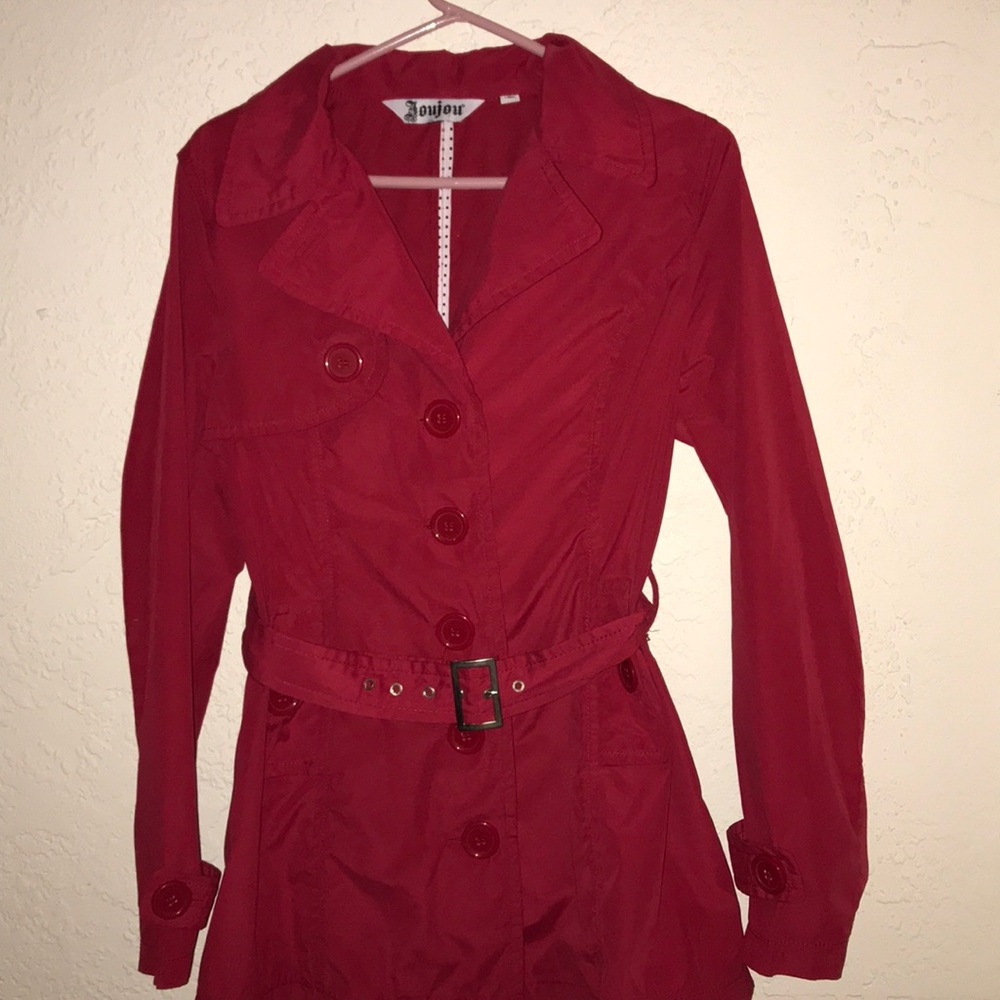 Women’s trench-style raincoat